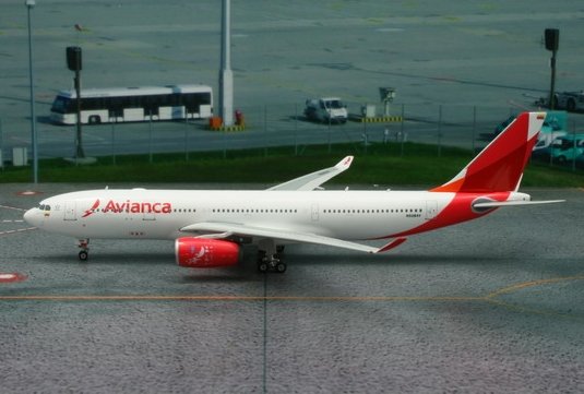 Airbus A330-200 - Avianca